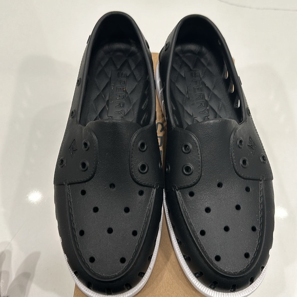 Sperry Authentic Original Float - Picture 2 of 4